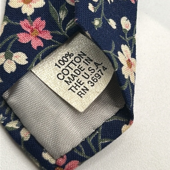Stafford Country Collection Floral Tie - Picture 3 of 5
